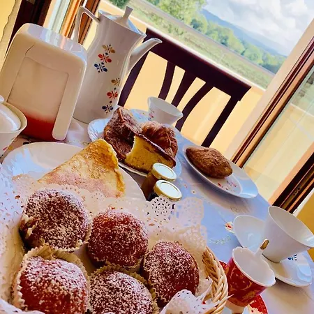 La Maison Blanche Bed & Breakfast *
